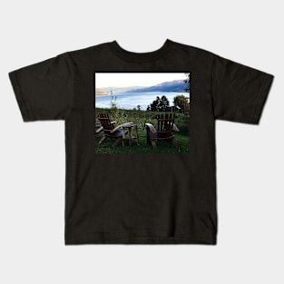 Peaceful and relaxing. Kids T-Shirt